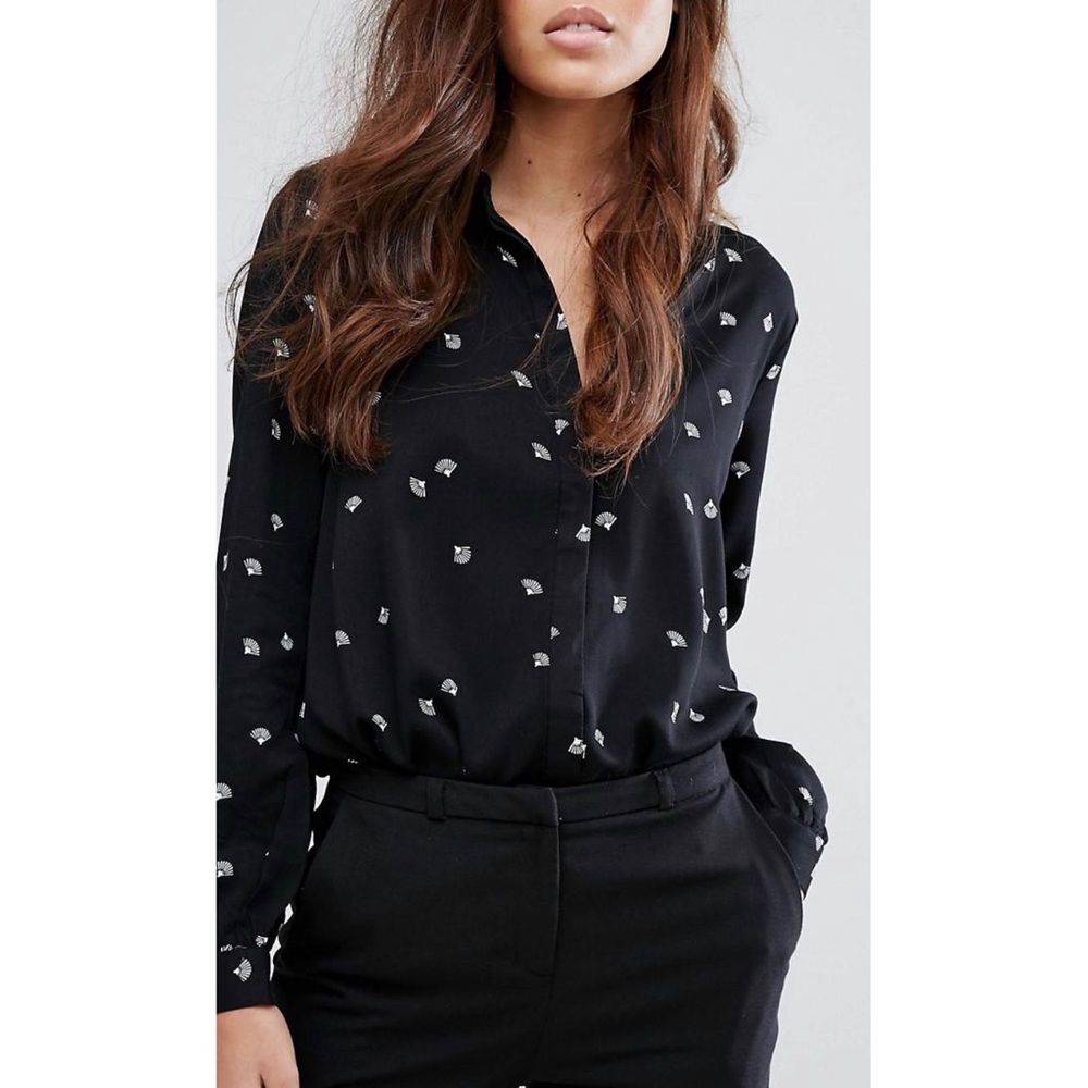 Vero Moda Printed Black and White Longline Shirt